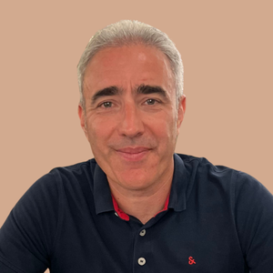 SM Headsho (5) Stuart Mann CEO